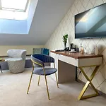 Hotel Xerion