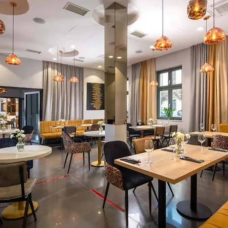 Xerion (adults Only) 4*