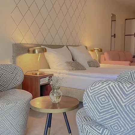 Xerion (adults Only) 4*