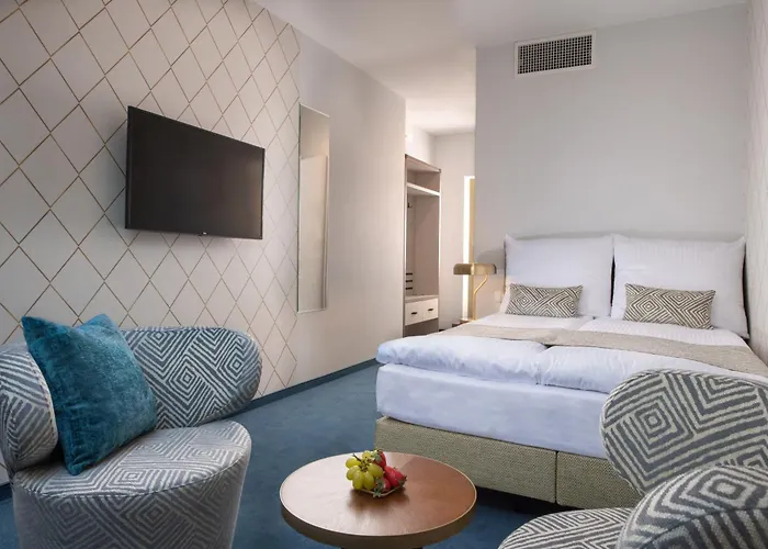 Xerion (adults Only) 4*